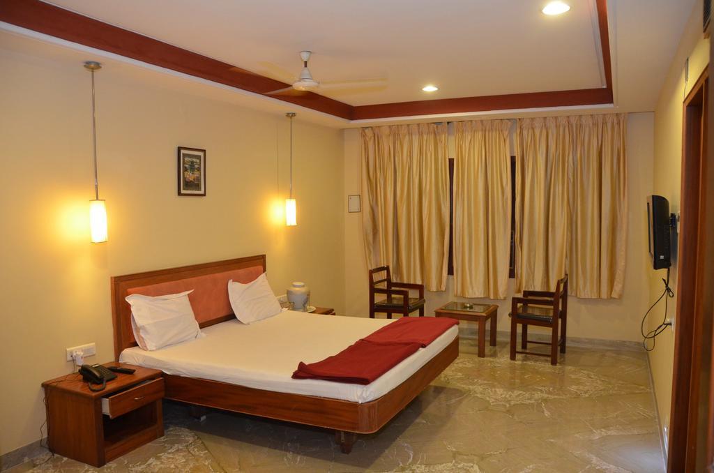 Hotel Raya'S Annexe-1 Kumbakonam Εξωτερικό φωτογραφία